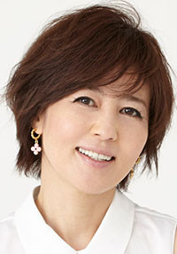 石野真子